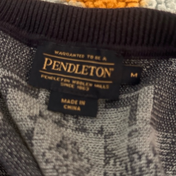 Pendleton Geometric Pattern Navy and Light Blue Tee - Picture 2 of 6